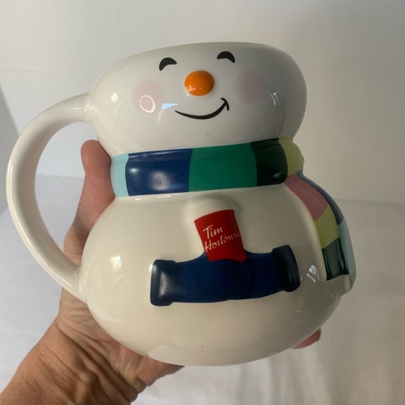 TIM HORTONS| Christmas Snowman Mug ⛄️ 2023 - Picture 4 of 8